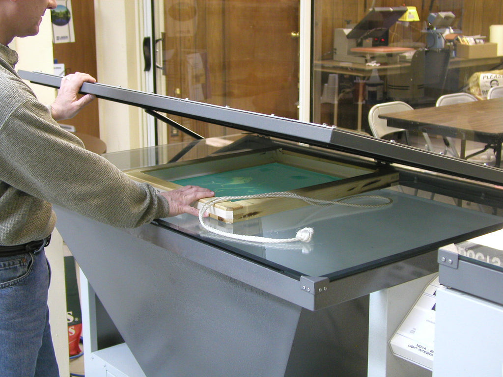 Critical steps for exposing screens for screen printing